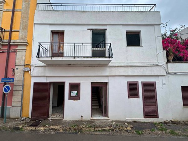 casa indipendente in vendita a Tricase in zona Depressa