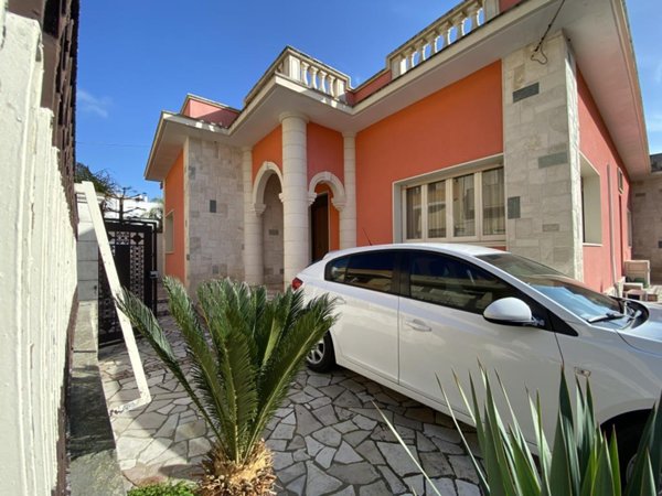 casa indipendente in vendita a Tuglie