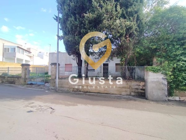 casa indipendente in vendita a Tuglie