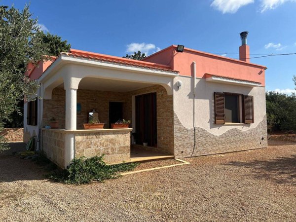 casa indipendente in vendita a Tuglie