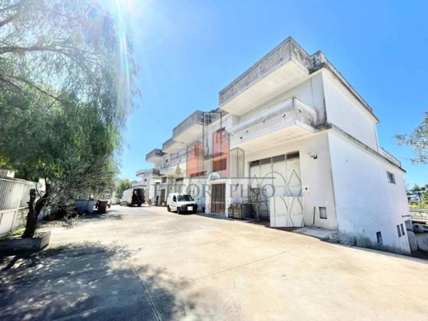 intera palazzina in vendita a Tuglie