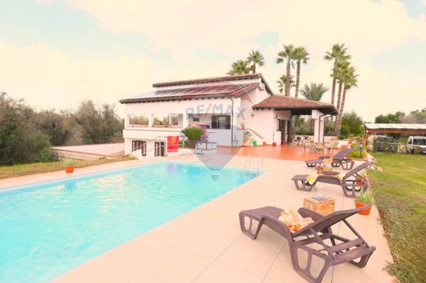 casa indipendente in vendita a Tuglie