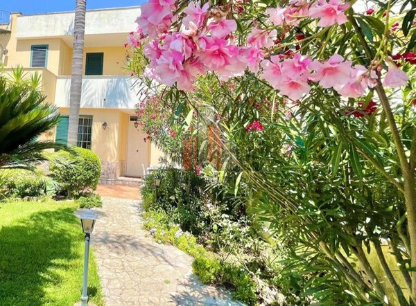 casa indipendente in vendita a Tuglie