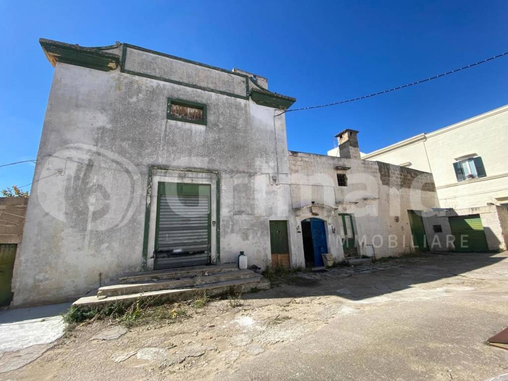 intera palazzina in vendita a Tuglie