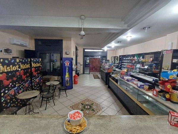 negozio in vendita a Tuglie