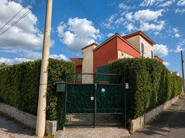 casa indipendente in vendita a Tuglie