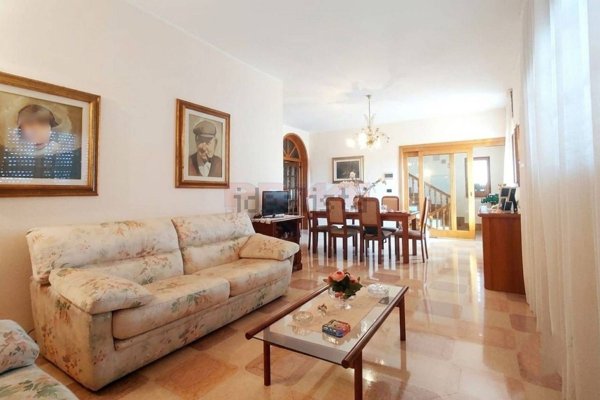 casa indipendente in vendita a Tuglie