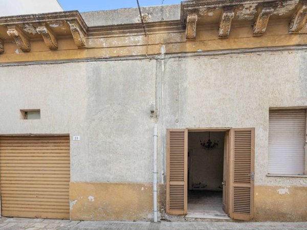 casa indipendente in vendita a Tuglie