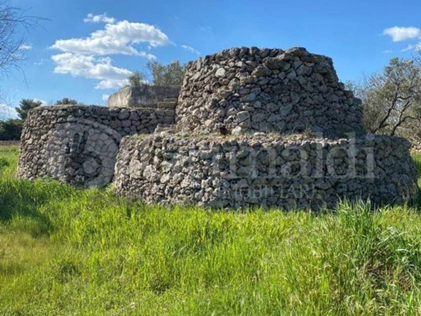 terreno in vendita a Tuglie