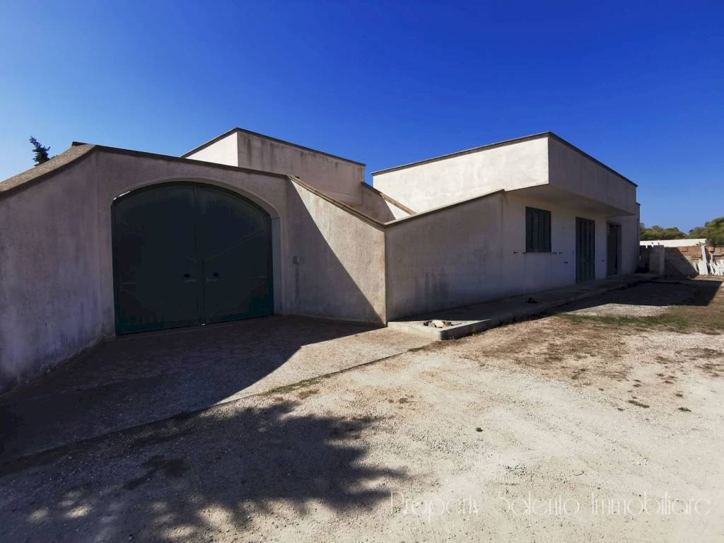 casa indipendente in vendita ad Ugento in zona Torre San Giovanni