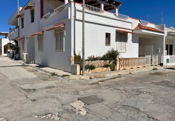appartamento in vendita ad Ugento in zona Torre San Giovanni
