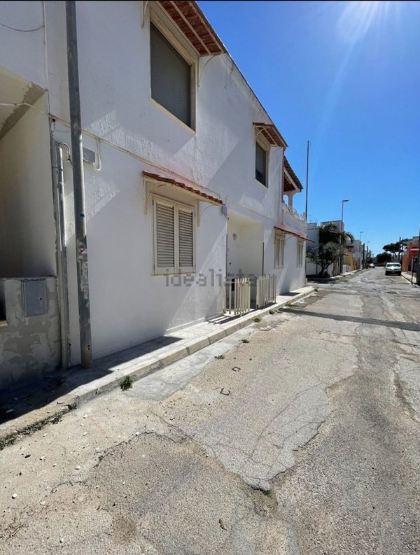appartamento in vendita ad Ugento in zona Torre San Giovanni