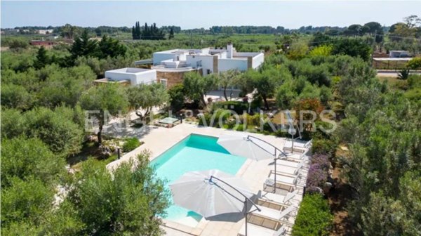 casa indipendente in vendita ad Ugento in zona Torre San Giovanni