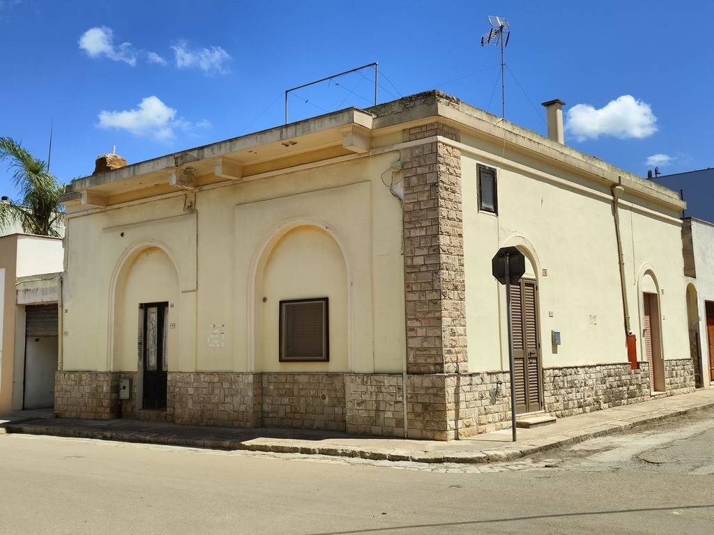 casa indipendente in vendita ad Ugento