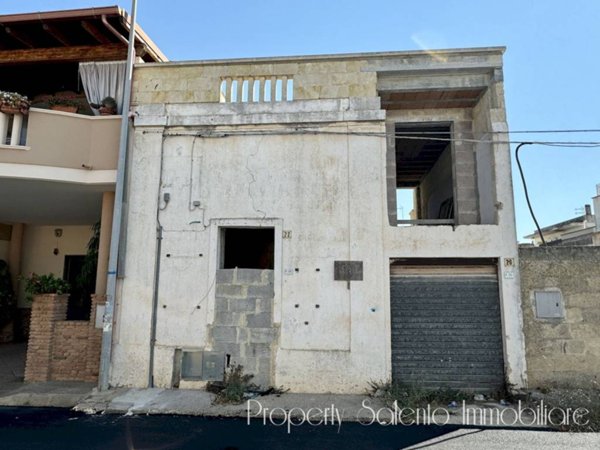 casa indipendente in vendita ad Ugento