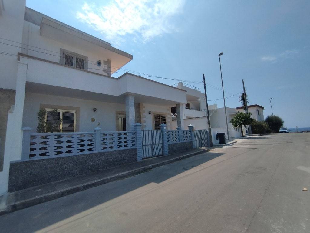 casa indipendente in vendita ad Ugento in zona Torre San Giovanni