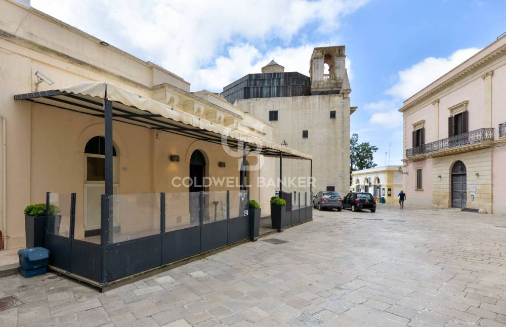 locale commerciale in vendita ad Ugento