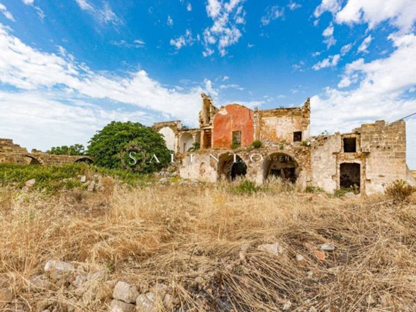 casa indipendente in vendita ad Ugento