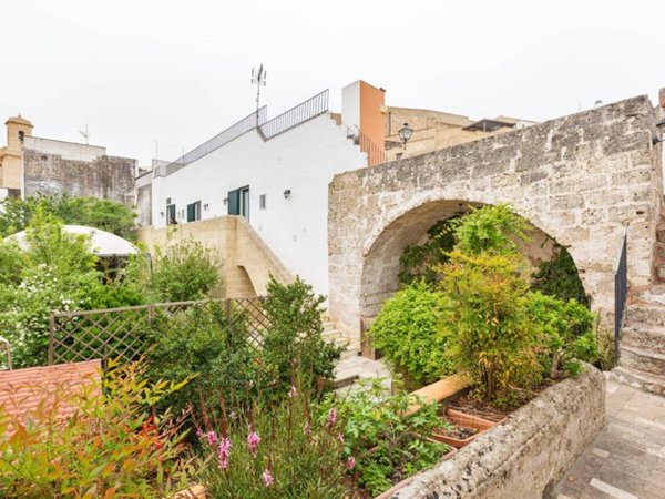 casa indipendente in vendita ad Ugento