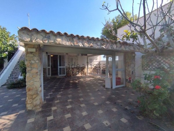 casa indipendente in vendita ad Ugento