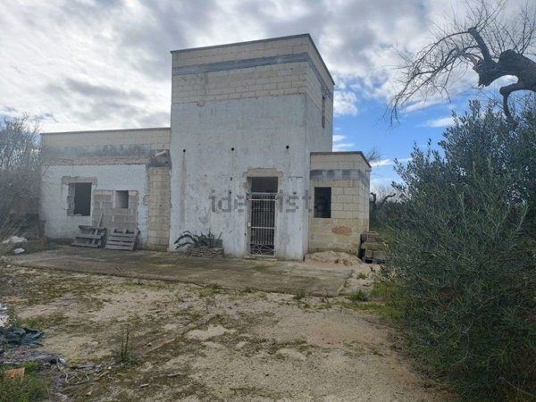 casa indipendente in vendita ad Ugento