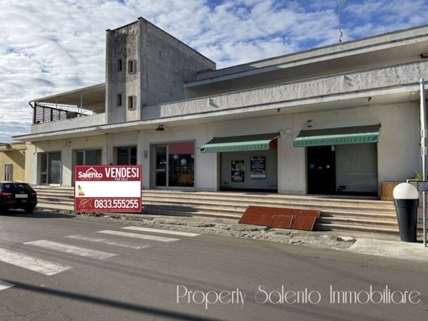 negozio in vendita ad Ugento