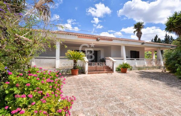 villa in vendita ad Ugento