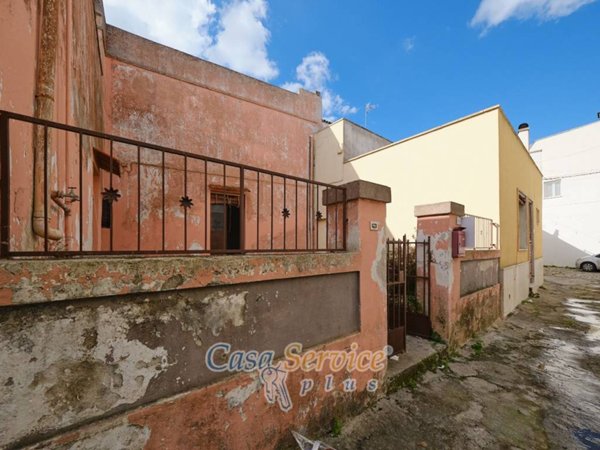 casa indipendente in vendita ad Ugento