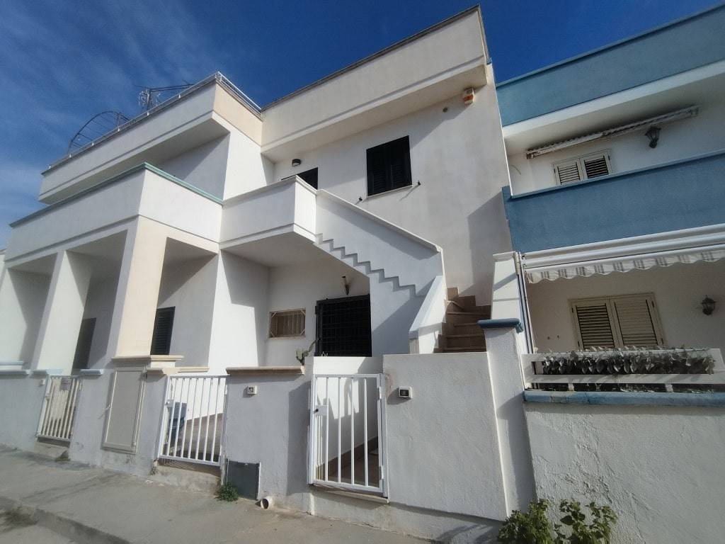 appartamento in vendita ad Ugento in zona Torre San Giovanni