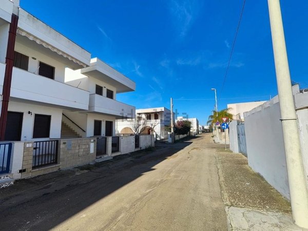 appartamento in vendita ad Ugento in zona Lido Marini