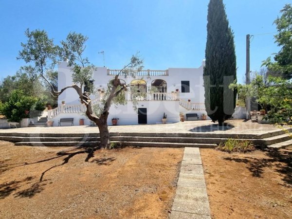 casa indipendente in vendita ad Ugento