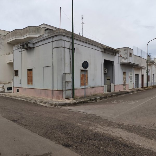 casa indipendente in vendita ad Ugento