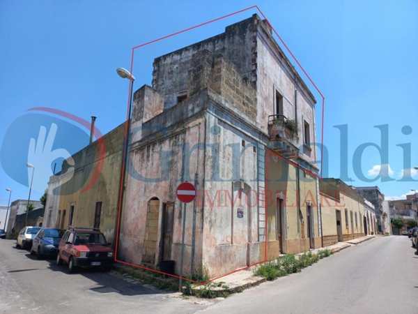 casa indipendente in vendita ad Ugento