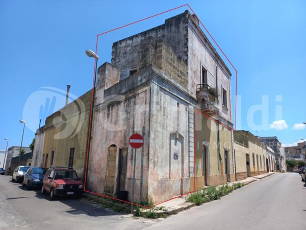 casa indipendente in vendita ad Ugento