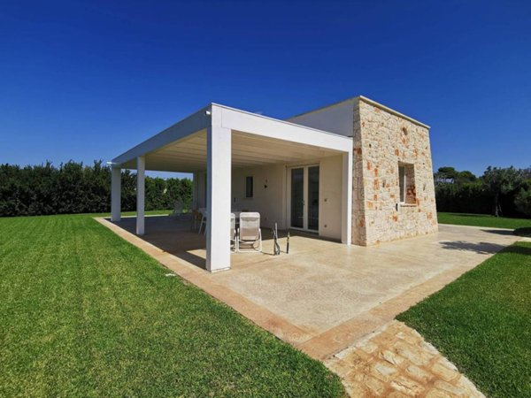 casa indipendente in vendita ad Ugento in zona Torre San Giovanni