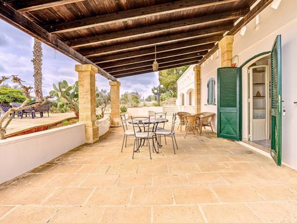 casa indipendente in vendita ad Ugento in zona Lido Marini