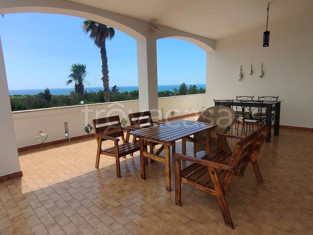 casa indipendente in vendita ad Ugento in zona Lido Marini