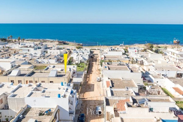appartamento in vendita ad Ugento in zona Torre San Giovanni