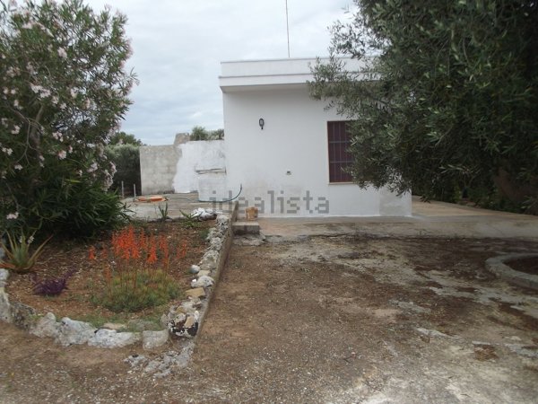 casa indipendente in vendita ad Ugento