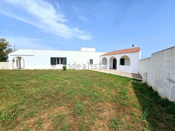 casa indipendente in vendita ad Ugento
