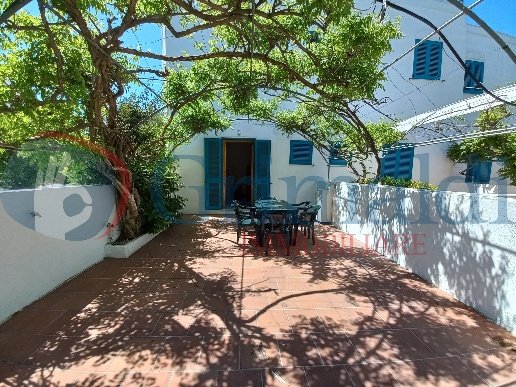 appartamento in vendita ad Ugento in zona Lido Marini