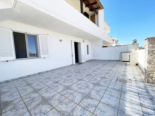 appartamento in vendita ad Ugento in zona Torre San Giovanni