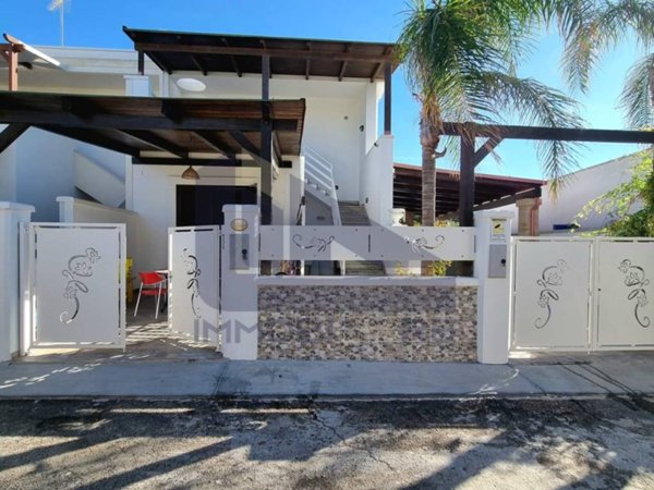 appartamento in vendita ad Ugento in zona Torre San Giovanni