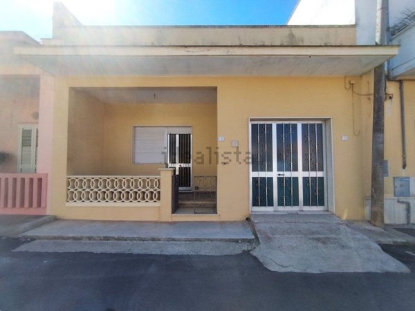 casa indipendente in vendita ad Ugento