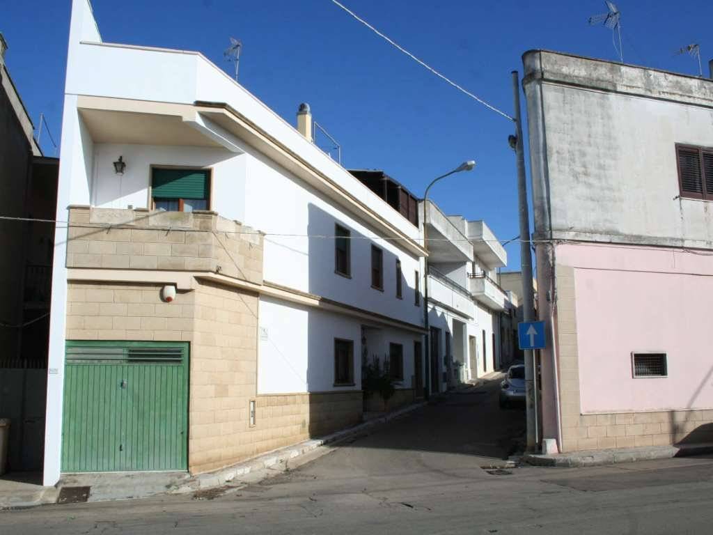 casa indipendente in vendita ad Ugento