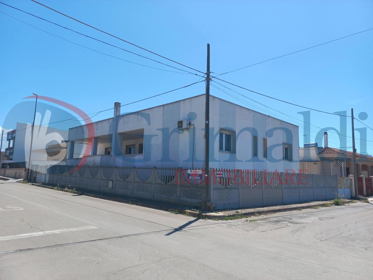 casa indipendente in vendita ad Ugento