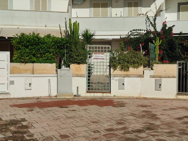 appartamento in vendita ad Ugento in zona Lido Marini