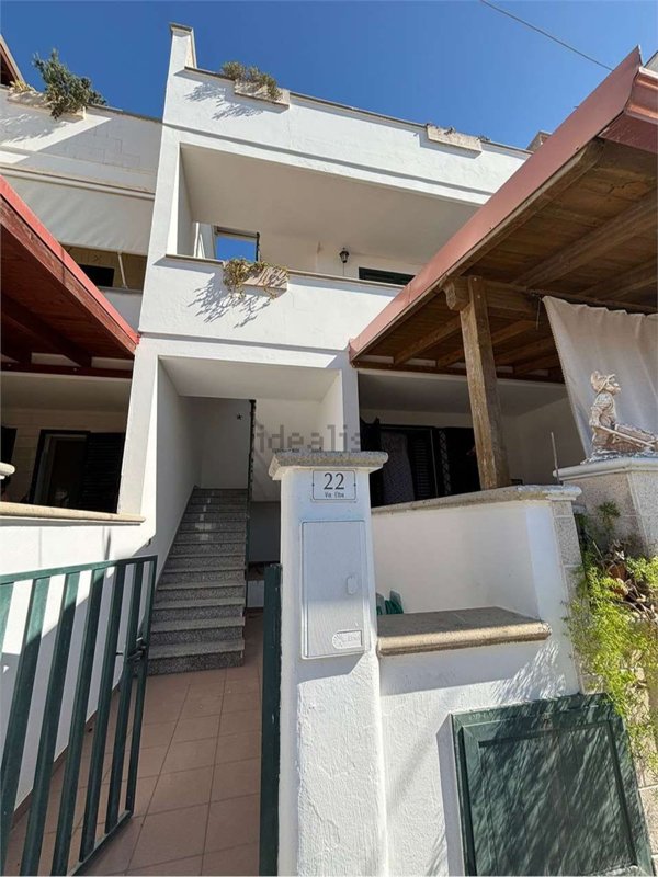 casa indipendente in vendita ad Ugento in zona Torre San Giovanni