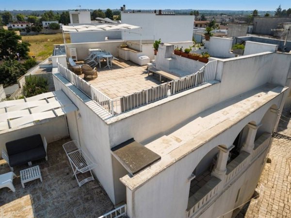 casa indipendente in vendita ad Ugento