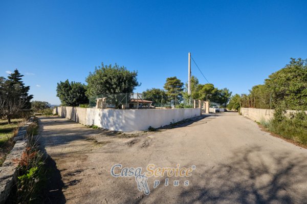 casa indipendente in vendita ad Ugento